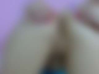 aikomia68's Live Sex Cam Show