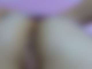 aikomia68's Live Sex Cam Show