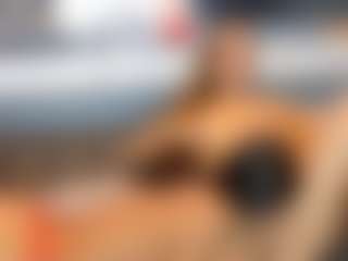 aikomia68's Live Sex Cam Show