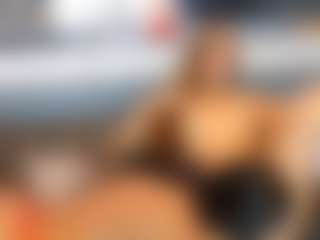 aikomia68's Live Sex Cam Show