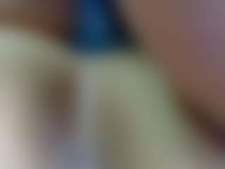 aikomia68's Live Sex Cam Show