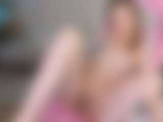 Live cam show with aina-luv - Lightskin on AdultVida.com