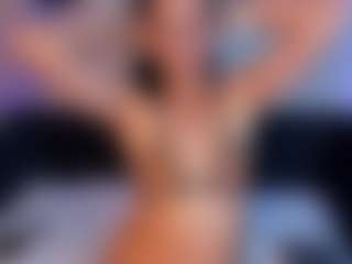 Amelia-Simpson MILF webcam performer live streaming