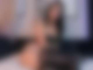 Live cam show with Amelia-Simpson - Middle Aged on Camsoda