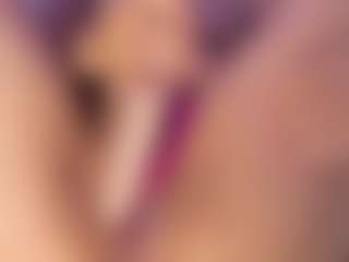Amelia-Simpson's Live Sex Cam Show