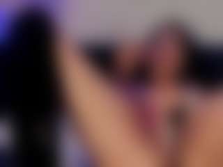 Live cam show with Amelia-Simpson - Camel Toe on SxyPornLive