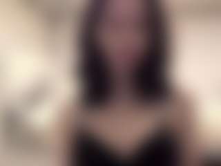 BrunetteBombshell's Live Sex Cam Show