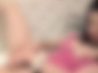 BrunetteBombshell's Live Sex Cam Show