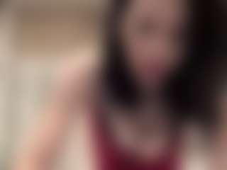 BrunetteBombshell's Live Sex Cam Show