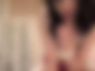 BrunetteBombshell's Live Sex Cam Show