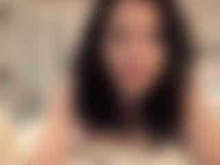 BrunetteBombshell's Live Sex Cam Show