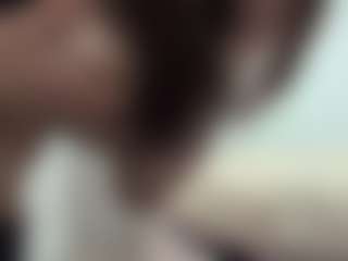 BrunetteBombshell's Live Sex Cam Show