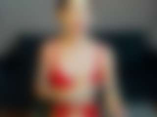 Live cam show with Debra-Wadeee - Long Legs on googirlz