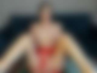 Live cam show with Debra-Wadeee - Body Massage on Camsoda