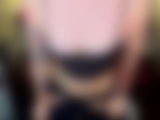 Live cam show with Debra-Wadeee - Thong on Camsoda