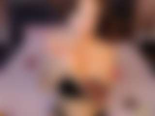 Live cam show with Debra-Wadeee - Ass Clapping on SxyPornLive