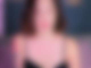 Live cam show with Debra-Wadeee - Ass Clapping on intimatelivegirls.com