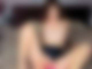 Live-camshow met Debra-Wadeee - Thong op Camsoda