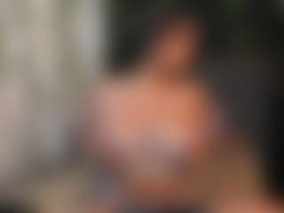 Live cam show with Delilah-85 - Tittyfuck on googirlz