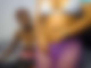 Live cam show with DollyCookie - Ebony on TottyGirls
