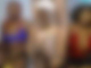 Live cam show with DollyCookie - Public Curvy on madthumbs