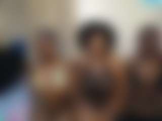 Live cam show with DollyCookie - Shaved Pussy on Cam Slut