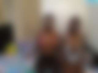 Live cam show with DollyCookie - Public Black on Milf Play