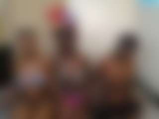 Live cam show with DollyCookie - Middle Aged on Dolls Live