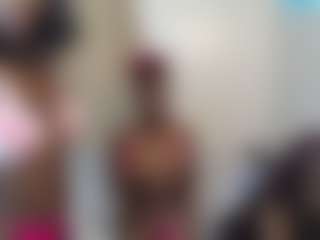Live cam show with DollyCookie - Ebony on Big Tits