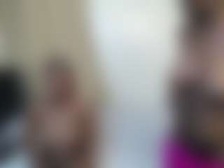 Live cam show with DollyCookie - Black Middle Aged on Camsoda