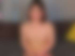 LianaVandebrink's Live Sex Cam Show