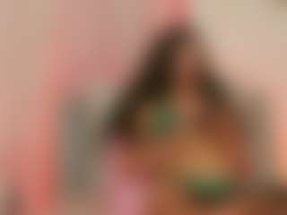 Live cam show with MaraVelvett - Skinny on camtv