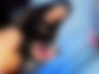 Live cam show with MARIANNAHOT-S7 - Black Hair on Stripli.com