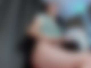 Live cam show with Sara - Thin on hotwifechat.live