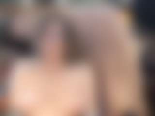 Live cam show with ranchgal - Nails on Camsoda