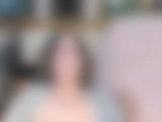 Live cam show with ranchgal - Athletic MILF on 1on1-livenow