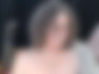 Live cam show with ranchgal - Curly Hair on livesuperchat.net