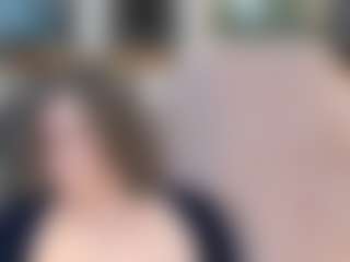 Live cam show with ranchgal - Athletic MILF on hotwifechat.live