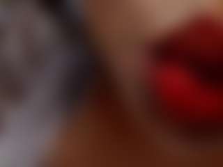 Live cam show with WildLittleKittyxoxo - Average on madthumbs