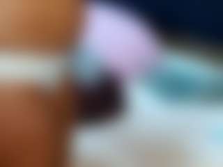 WildLittleKittyxoxo's Live Sex Cam Show