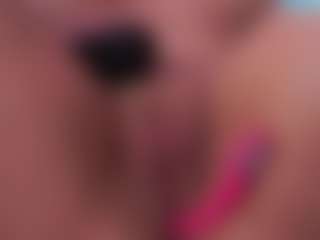 Live cam show with SweetySasha18 - Doggy Style on Instabang