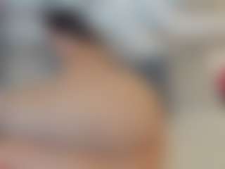 Live cam show with AlissBloom - Blowjob on UwU Esports