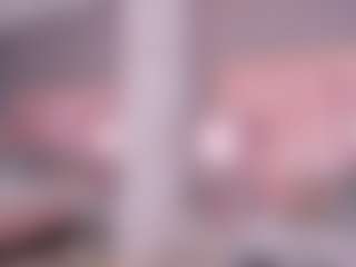Live cam show with AlissBloom - Camel Toe on TeamSkeetLive