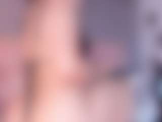 Live cam show with AlissBloom - Camel Toe on Milfs Live