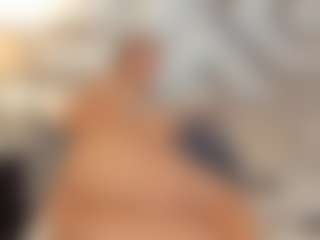 Live cam show with AlissBloom - Camel Toe on Camsoda