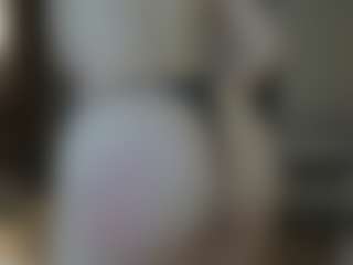 Live cam show with angelcakee - Brown Hair on livesexfox.com