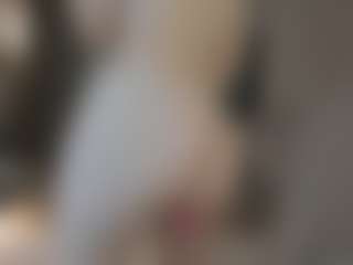 Live cam show with angelcakee - Gamer Asian on Fit Hotties