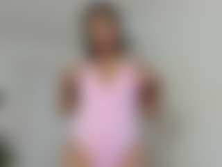 Live cam show with Belaa-smith - Strip on Fapmatic.com