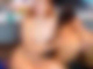 Live cam show with dannymia68 - Queen on CamClone