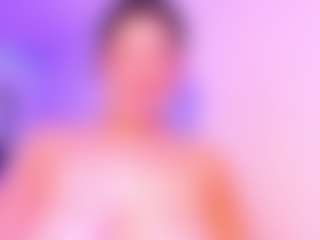 Live cam show with EMMAA-WALTON - Brown Hair Teen (18+) on Camiplay Live
